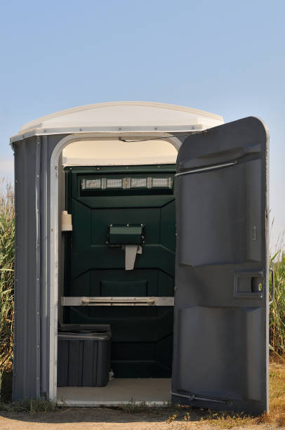 Portable Toilet Options We Offer in East Oakdale, CA